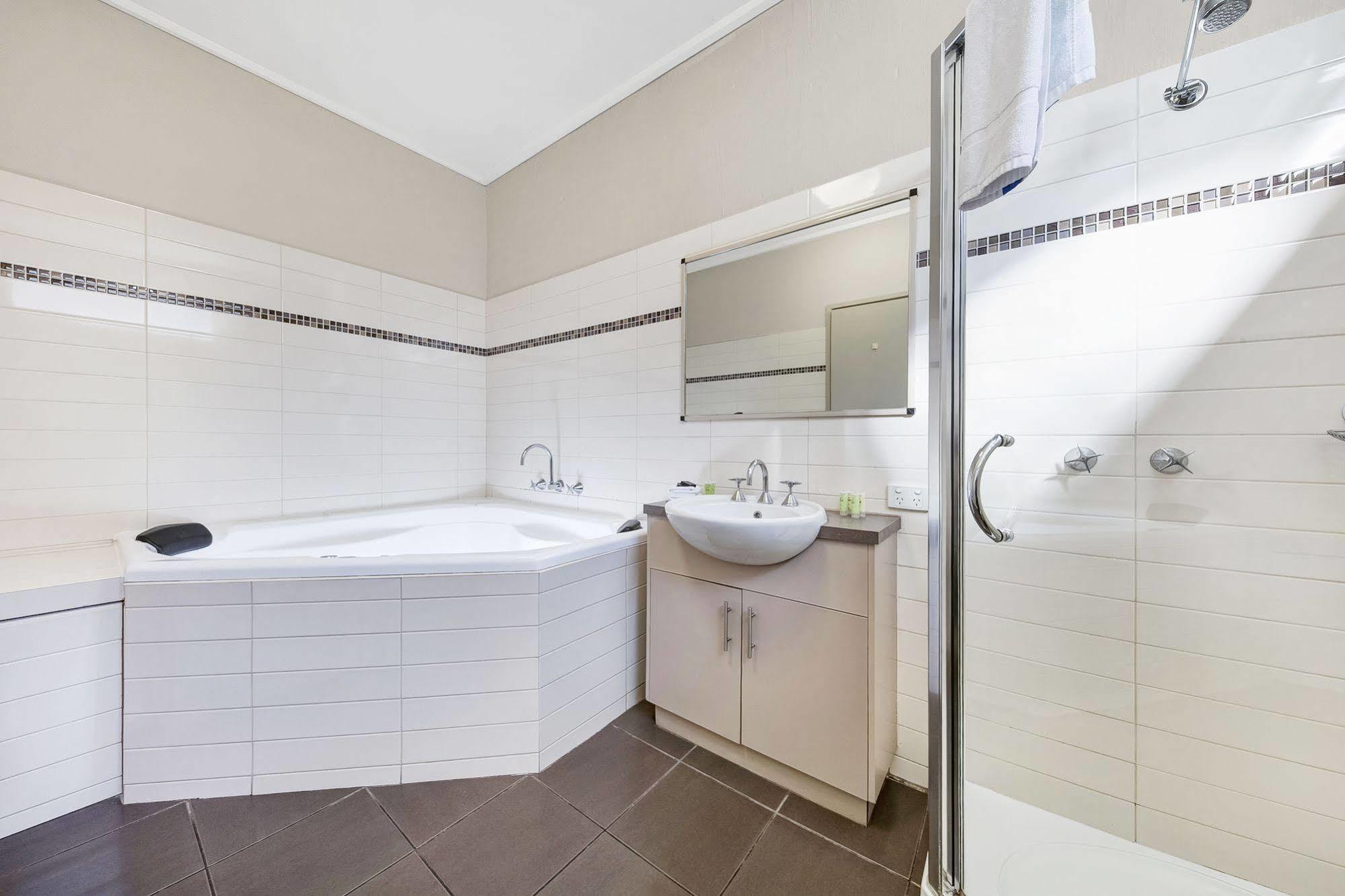 Moonlight Bay Apartments Рай Экстерьер фото